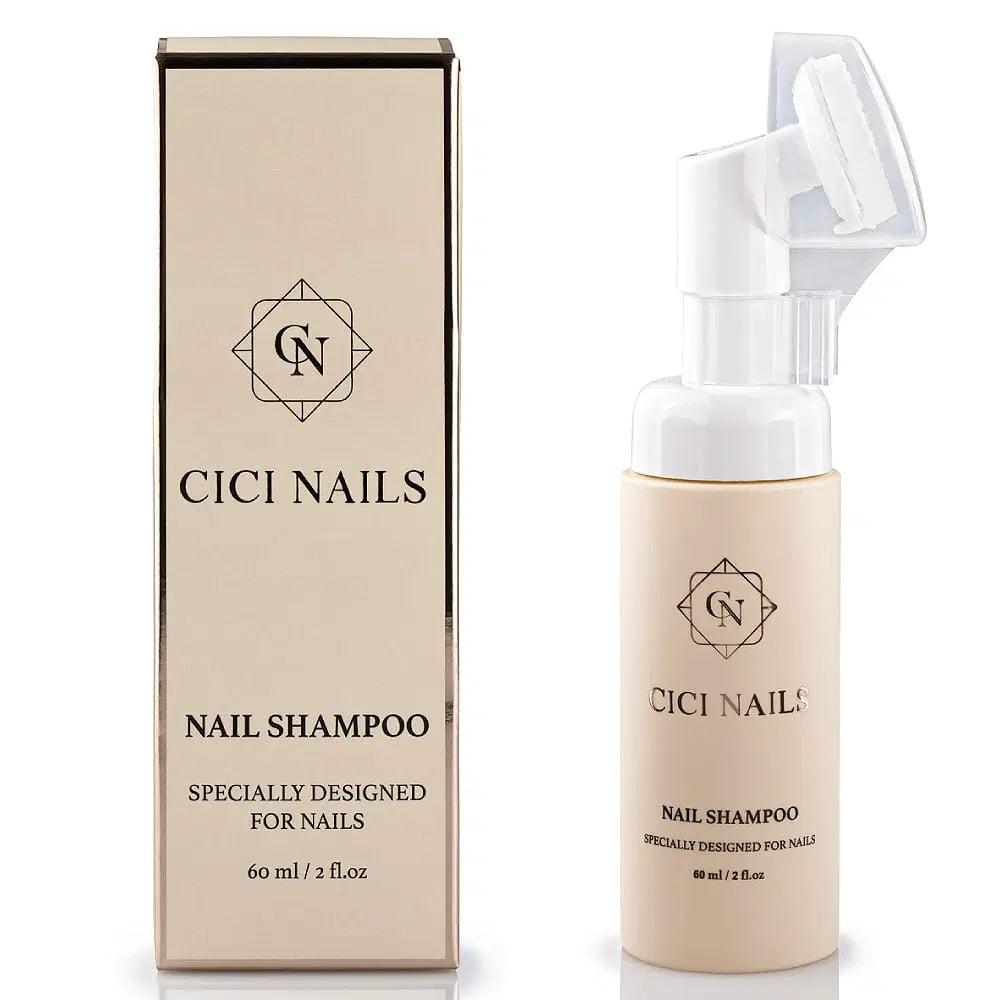 Nail-Shampoo mit Erdbeerduft