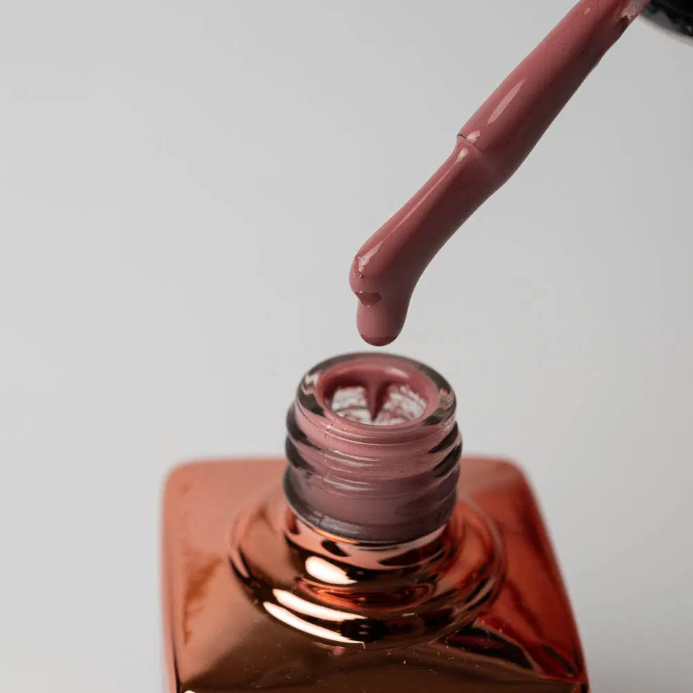 Octavia 15 ml – Gel-Lack in einem sophistizierten Grau-Violett-Ton