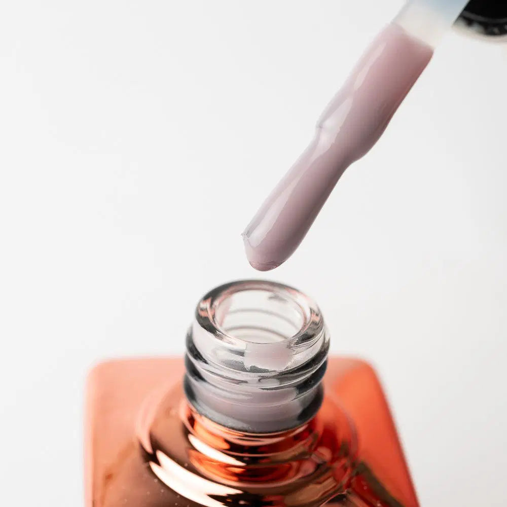 Uriel 15 ml – Ausdrucksstarke Farbe für eine einzigartige Maniküre