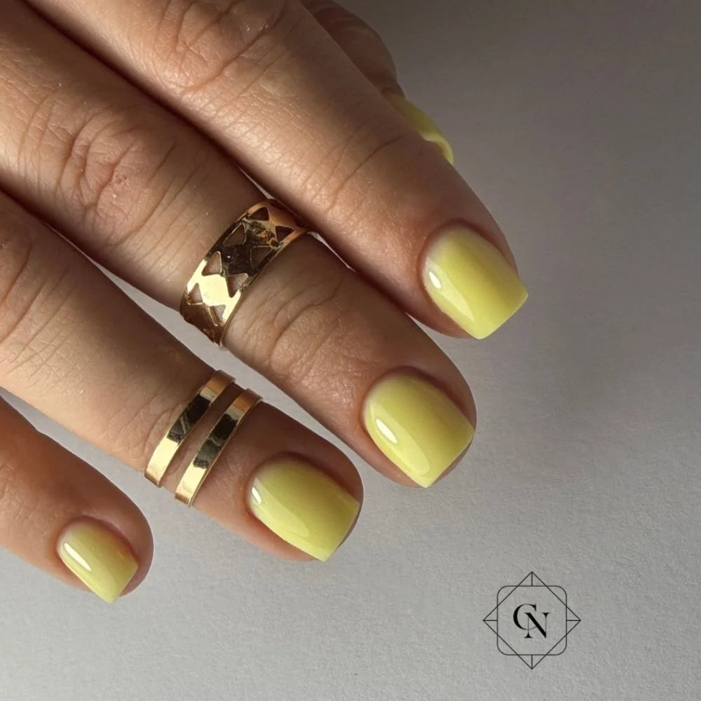 Hard BIAB Icy Yellow – pastellgelber Aufbaugel zur Verstärkung der Nägel