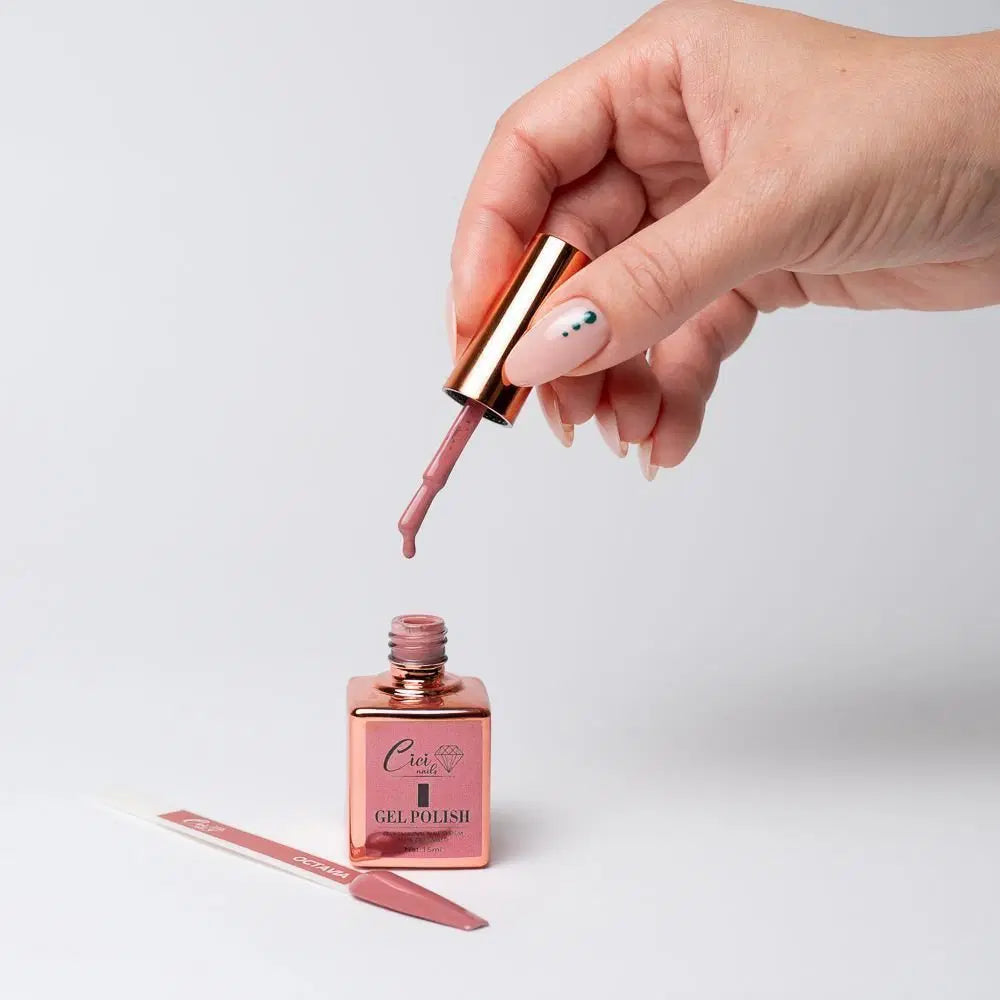 Octavia 15 ml – Gel-Lack in einem sophistizierten Grau-Violett-Ton